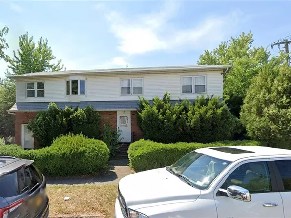 160 Todt Hill Rd, Staten Island, NY 10314