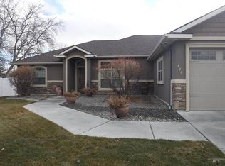 424 Overland Ave E, Hansen, ID 83334