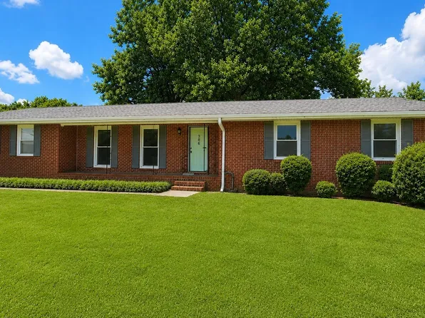 105 Auburn Dr, Warner Robins, GA 31093