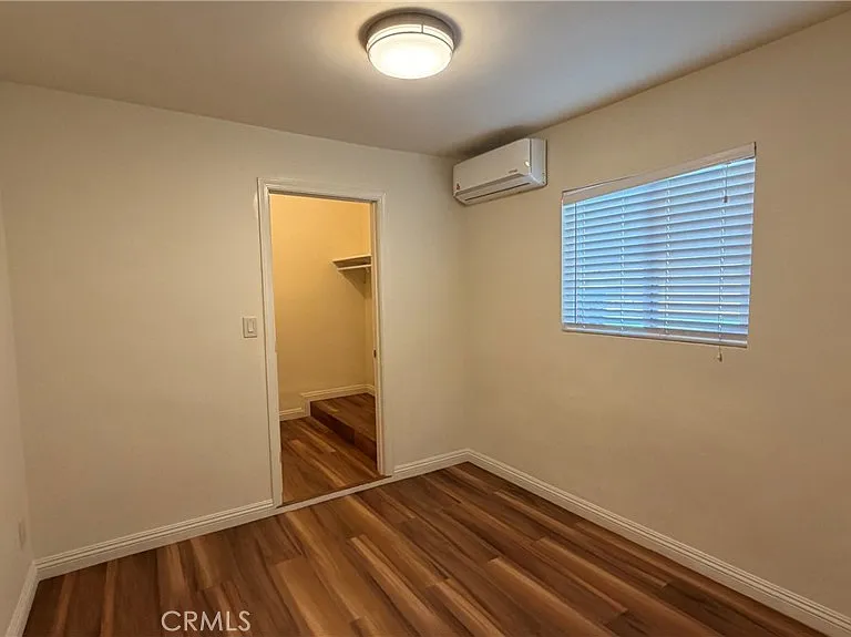 8169 Blewett St — Photo 4