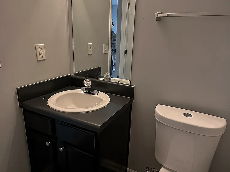 137 Edison Dr — Photo 10