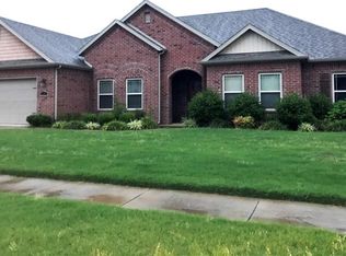 2693 Vanike Dr, Fayetteville, AR 72704