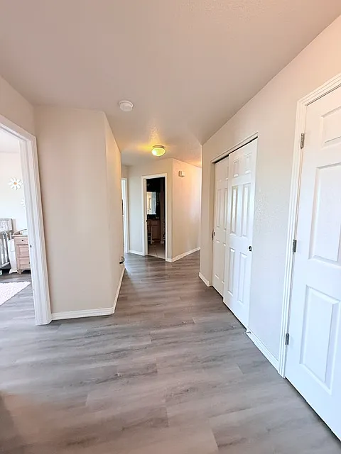 3 bed, 2400 sqft, $2,350 — Photo 4