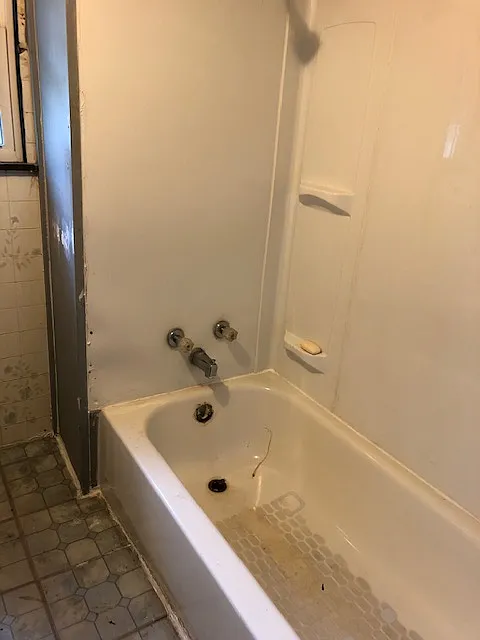 4 bed, 1152 sqft, $950 — Photo 1