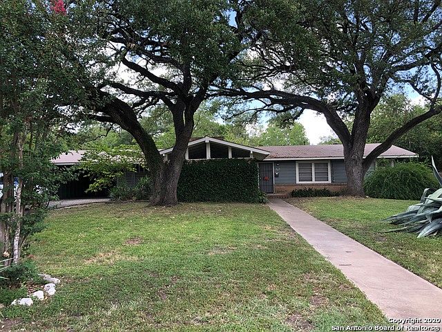 2nd image of 207 Medford Dr