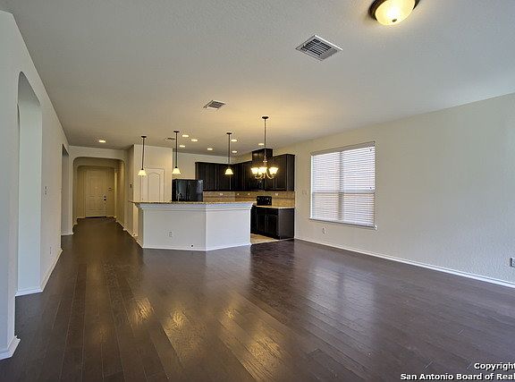 4th image of 20318 Oak Panache