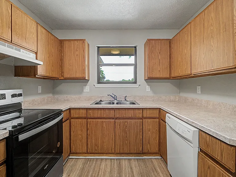 6334 Shull Rd — Photo 12