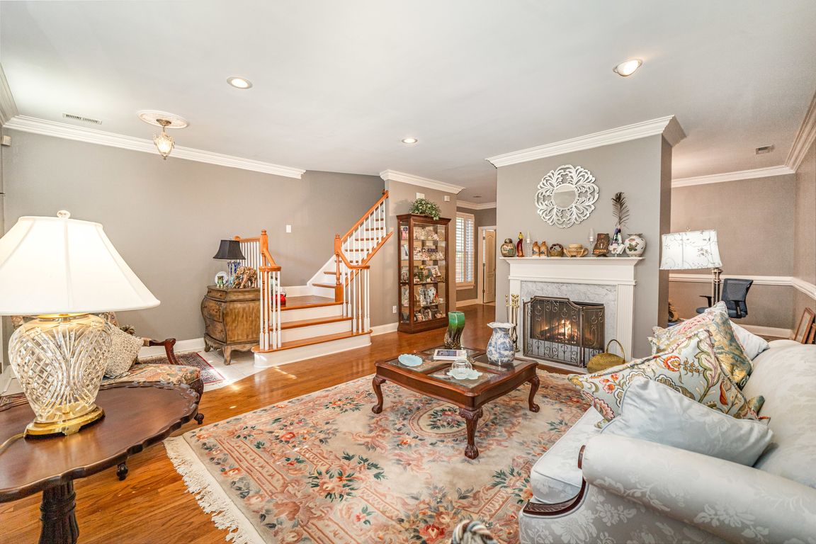 next background image