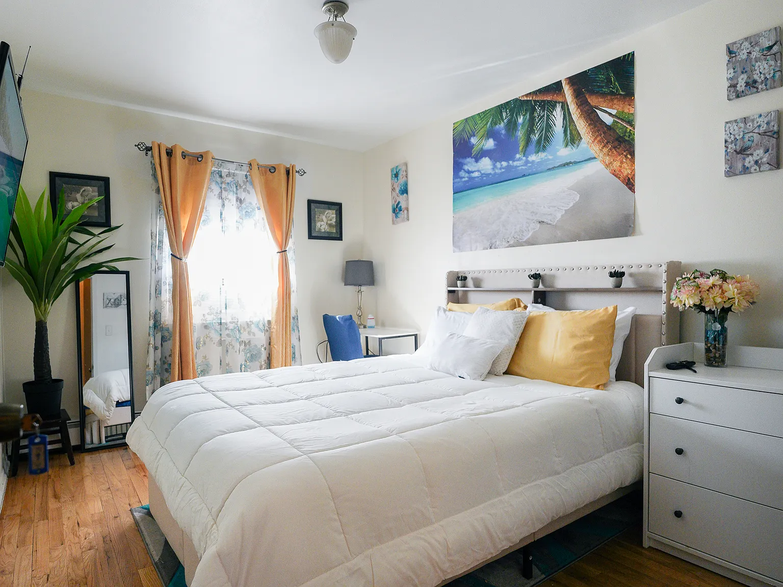 3 bed, $5,000 — Photo 2