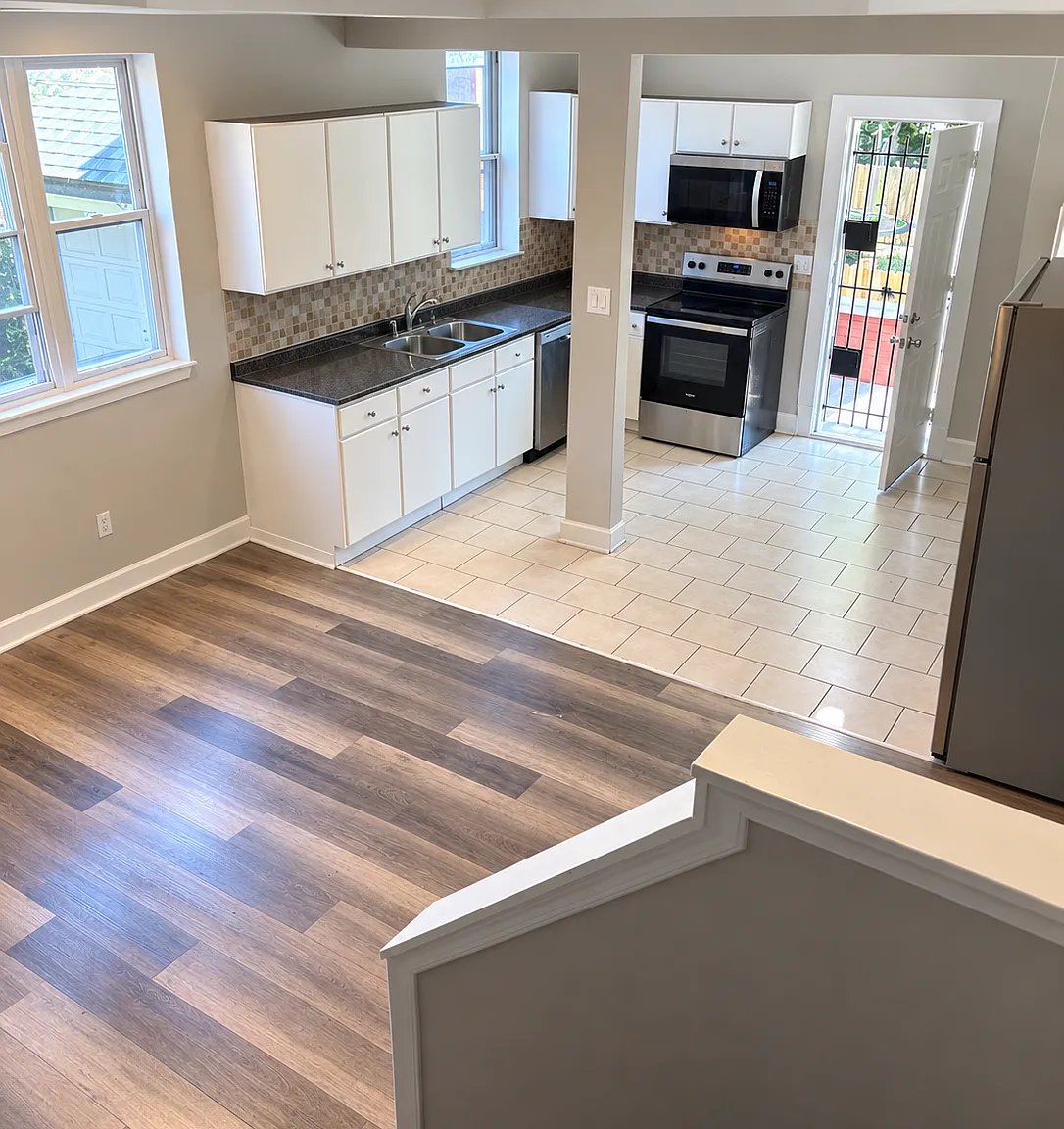 2 bed, 1000 sqft, $1,750 — Photo 1
