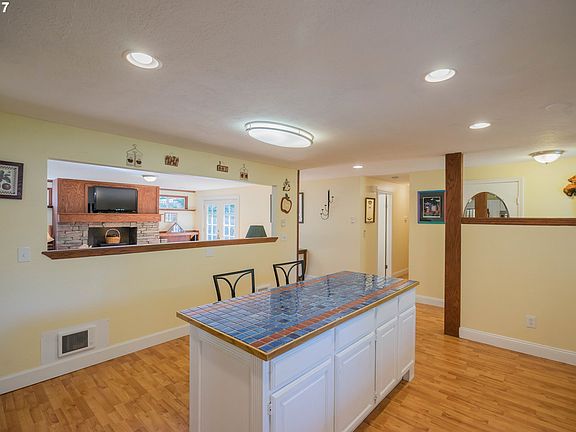 4th image of 4005 NE 152nd Ave