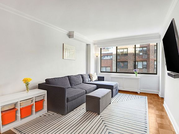 4th image of 345 E 73rd St APT 7J