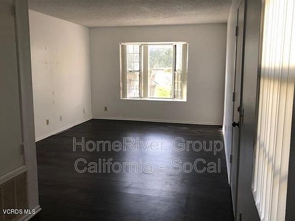 5th image of 72 N Fir St