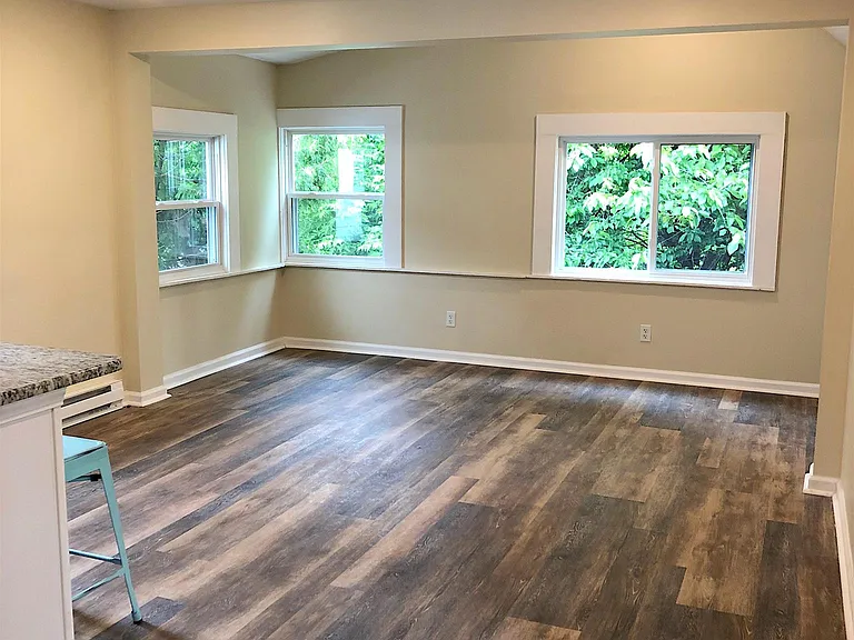 110 Charles Ave — Photo 15