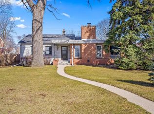2064 S 108th St, West Allis, WI 53227