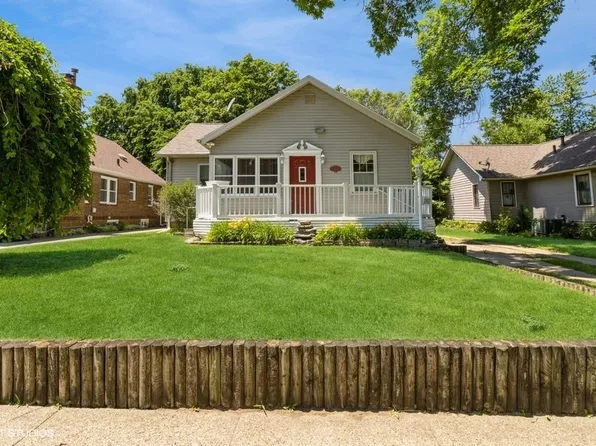 1430 56th St, Des Moines, IA 50311