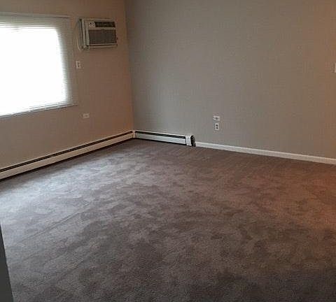 Spacious living room!