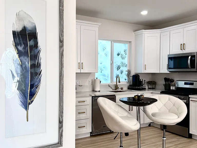2814 Birch St — Photo 10