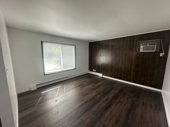 712 E 72nd Ave #2B, Merrillville, IN 46410