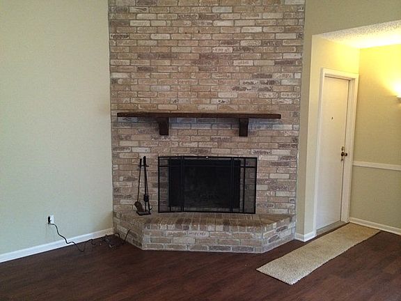 2nd image of 111 Kensington Dr