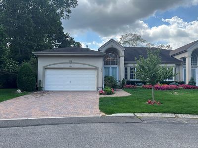 130 Altessa Boulevard, Melville, NY, 11747