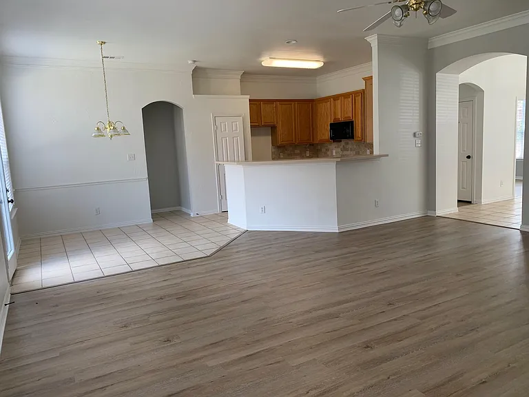 6009 Stone Trace Ln — Photo 3