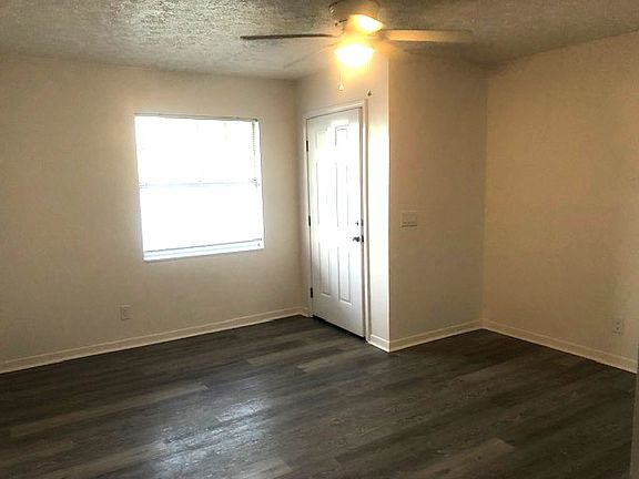 2nd image of 3927 W 22nd St Unit 3927
