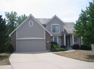 4039 NE 60th St, Gladstone, MO 64119
