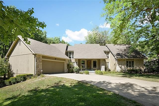 10516 W 123rd St, Overland Park, KS 66213 | MLS #2398640 | Zillow