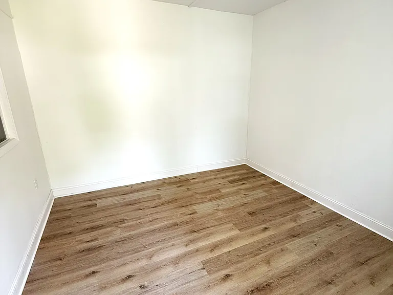 1413 Bonner Ave — Photo 12