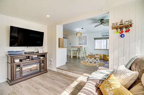 1161 Nettles Blvd #ID1383704P Photo 1