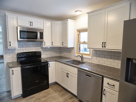 4th image of 202 Hazelwood Dr