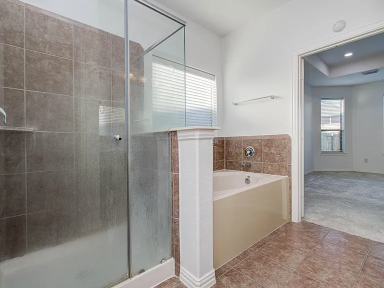 22314 Mosshall Ct — Photo 36