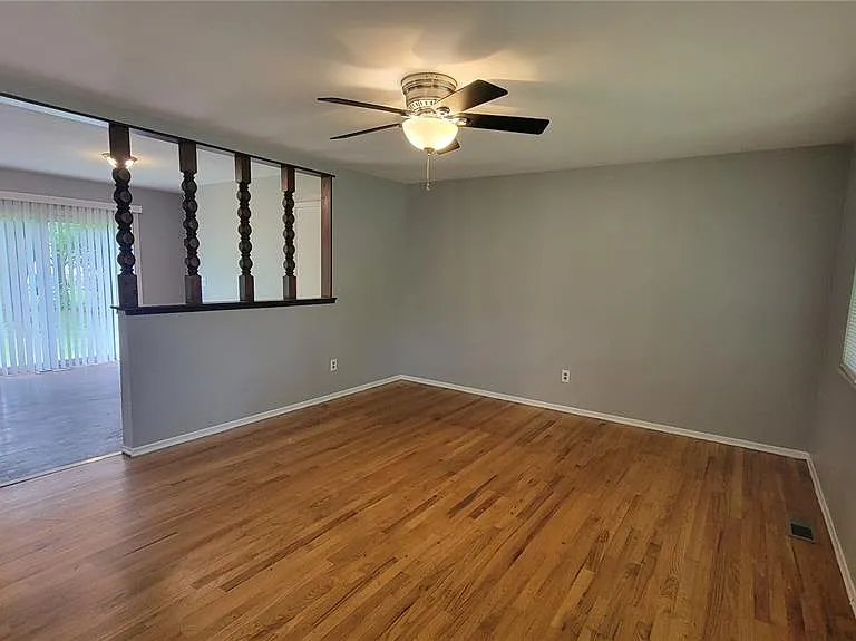 800 Laredo Ave — Photo 4