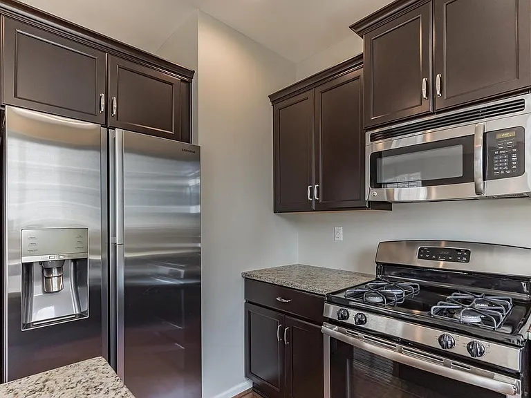 436 Williamson Ct — Photo 9