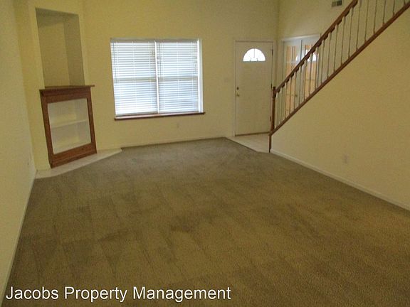 2nd image of 1731 Louise Cir