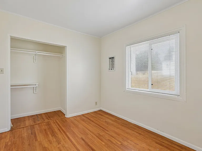 2214 Euclid St — Photo 7