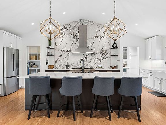 4th image of 4401 Curtiswood Cir