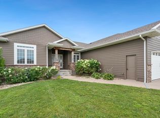 413 E 77th St, Sioux Falls, SD 57108