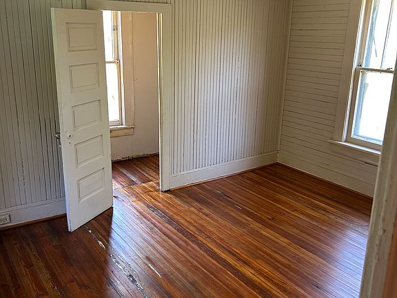 5th image of 3612 Dogwood Ln SW