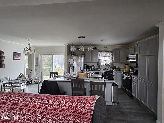 3rd image of 120 Krumkill Road