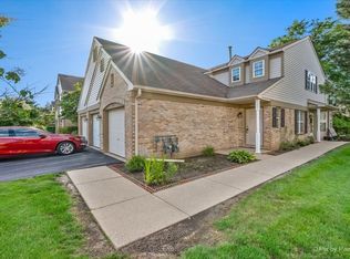 382 Crystal Ridge Dr #382, Crystal Lake, IL 60012