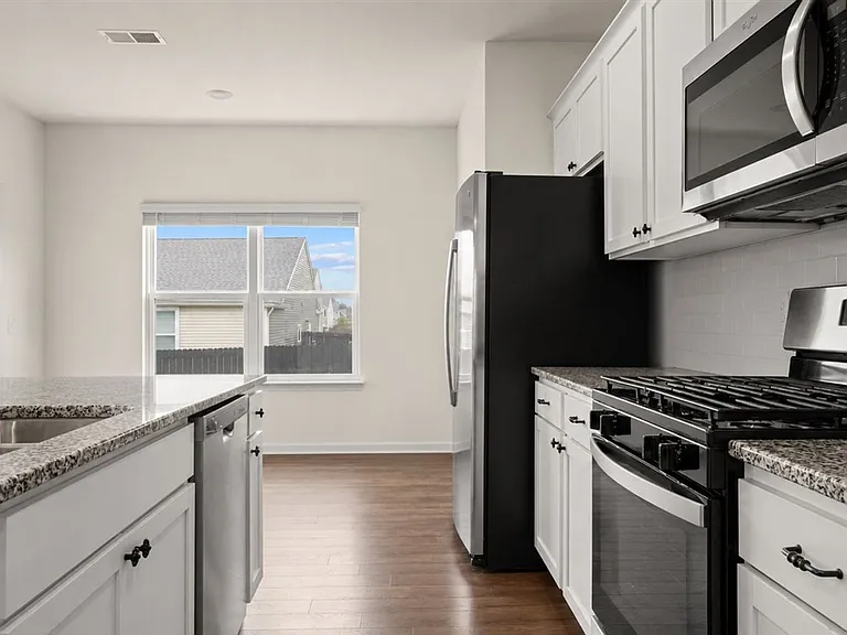 5581 Wildlife Cir — Photo 12