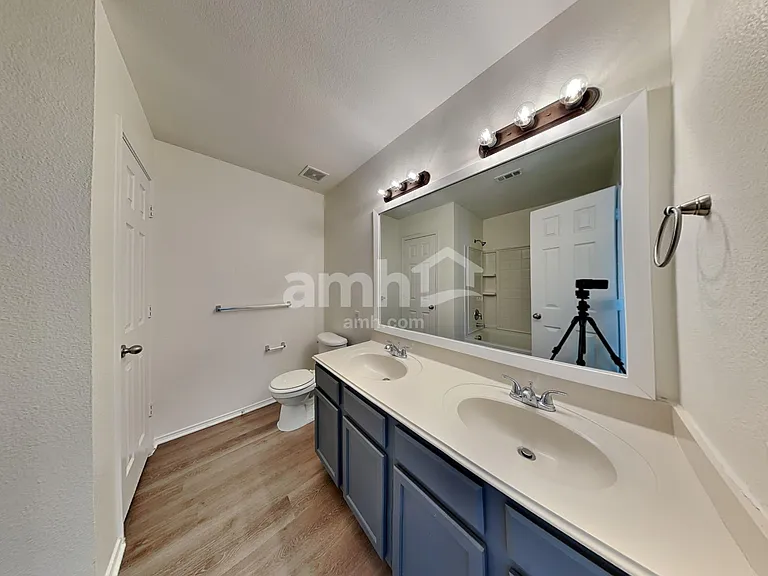 506 Azalea Dr — Photo 12