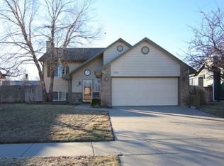 9105 W Central Park St, Wichita, KS 67205