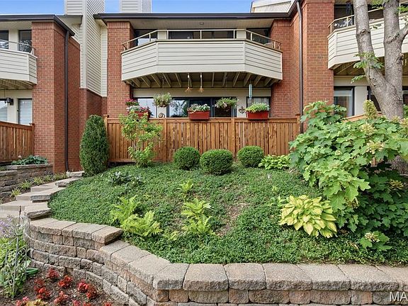2nd image of 5575 Waterman Blvd APT C