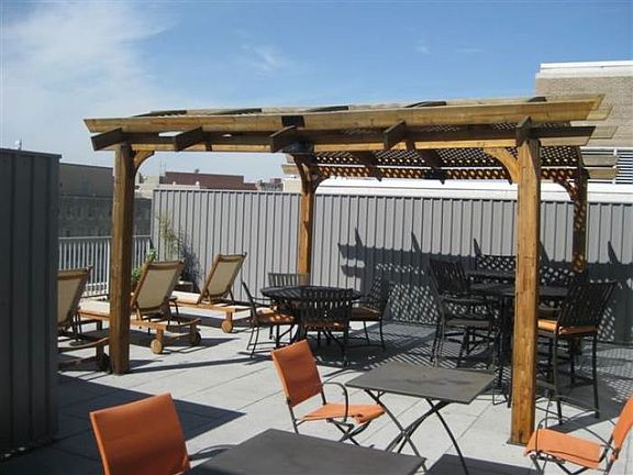 Roof Deck w/Grills & Gaze