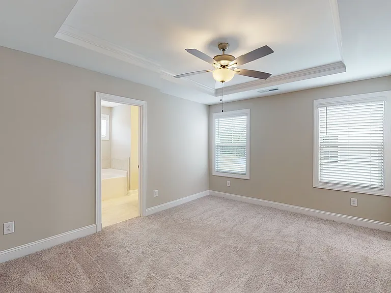 150 Hanover Ct — Photo 8