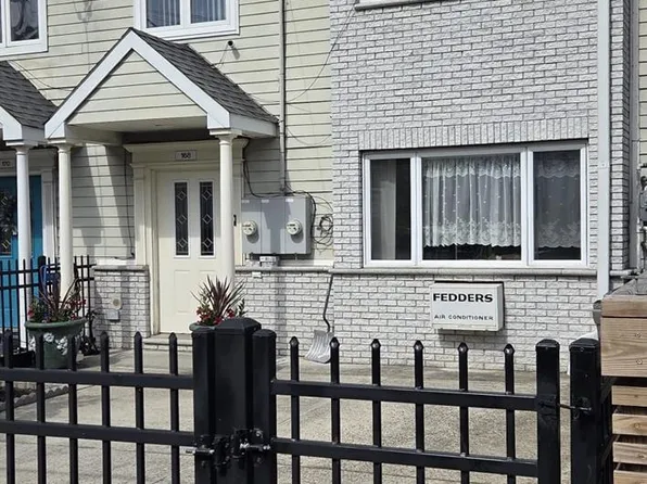 168 Beach 96th Street, Far Rockaway, NY 11693