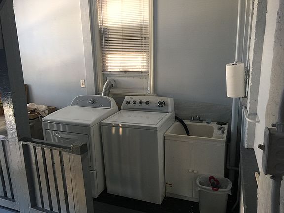 5th image of 4937 N Washtenaw Ave APT 2